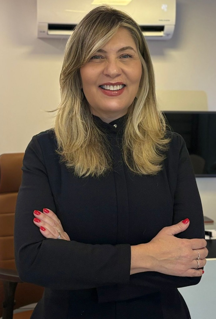 Dra. Cristiane Oliani