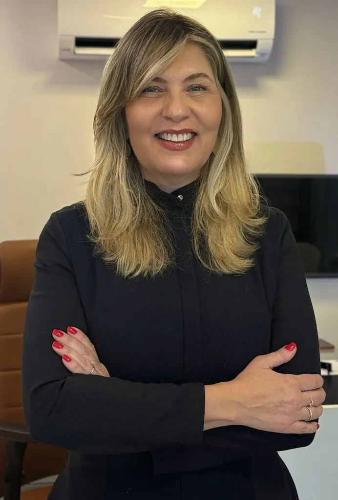 Dra. Cristiane Oliani